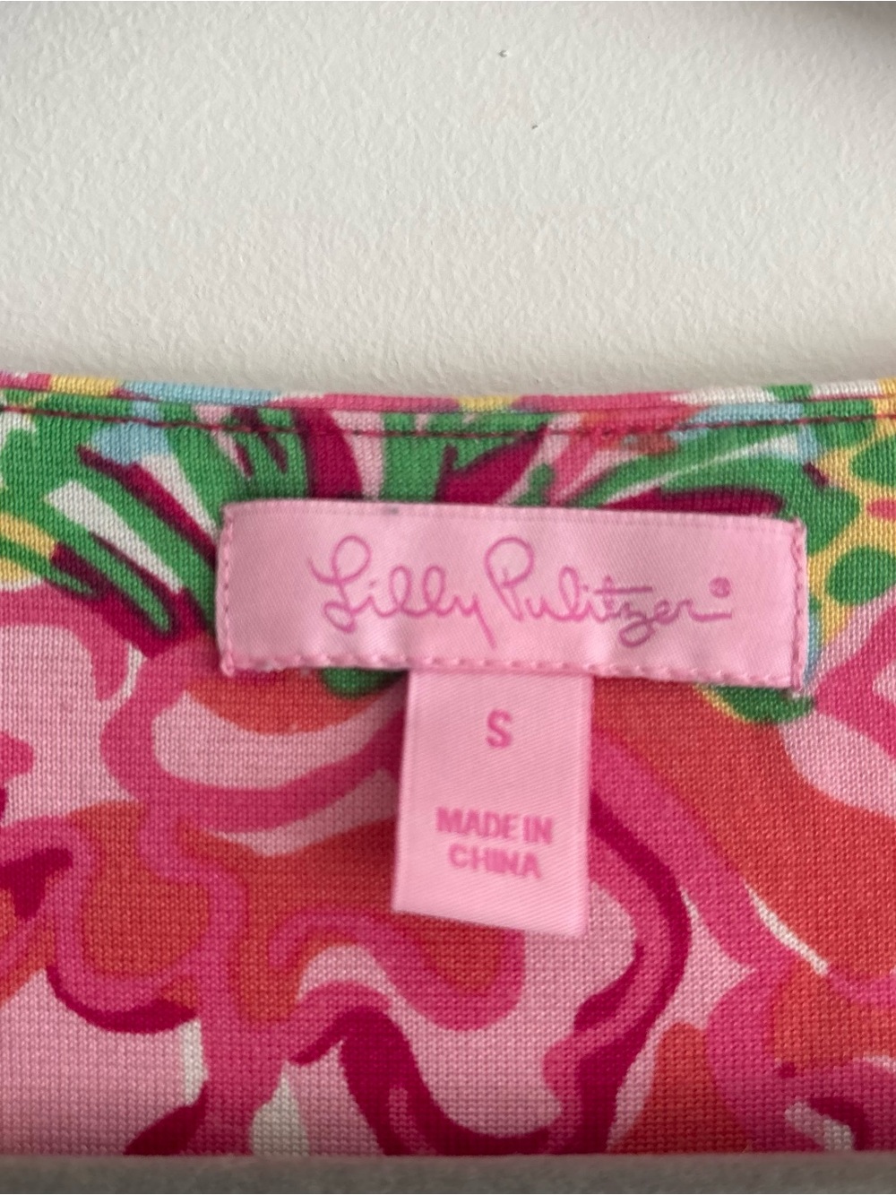 Lilly Pulitzer women’s size small Pink Floral v neck dress tropical - Picture 4 of 6